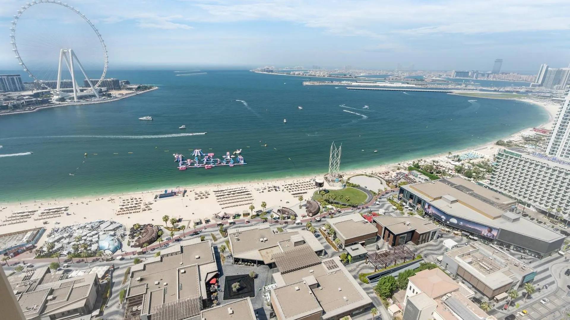 Stylish 4Br Home Steps Away From Jbr Beach Dubái Apartamento